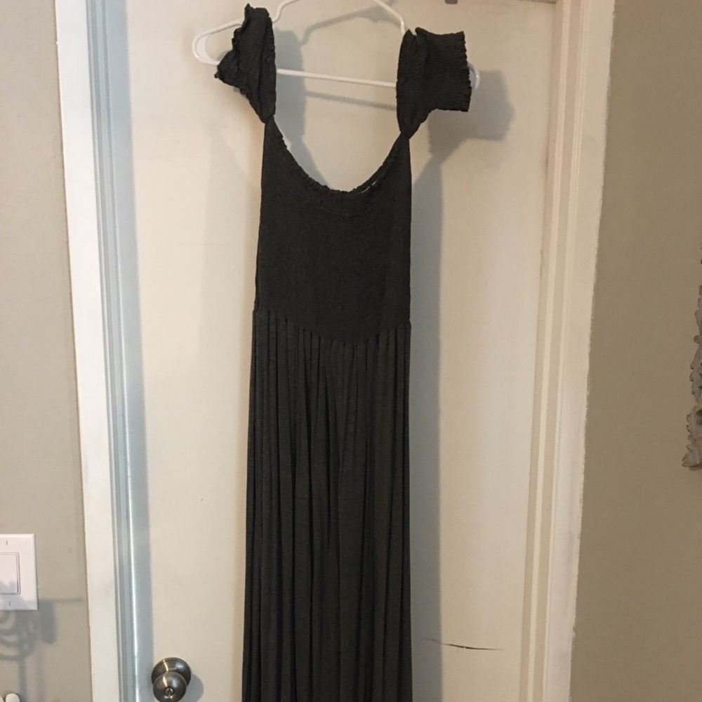Maxi off the shoulder dress